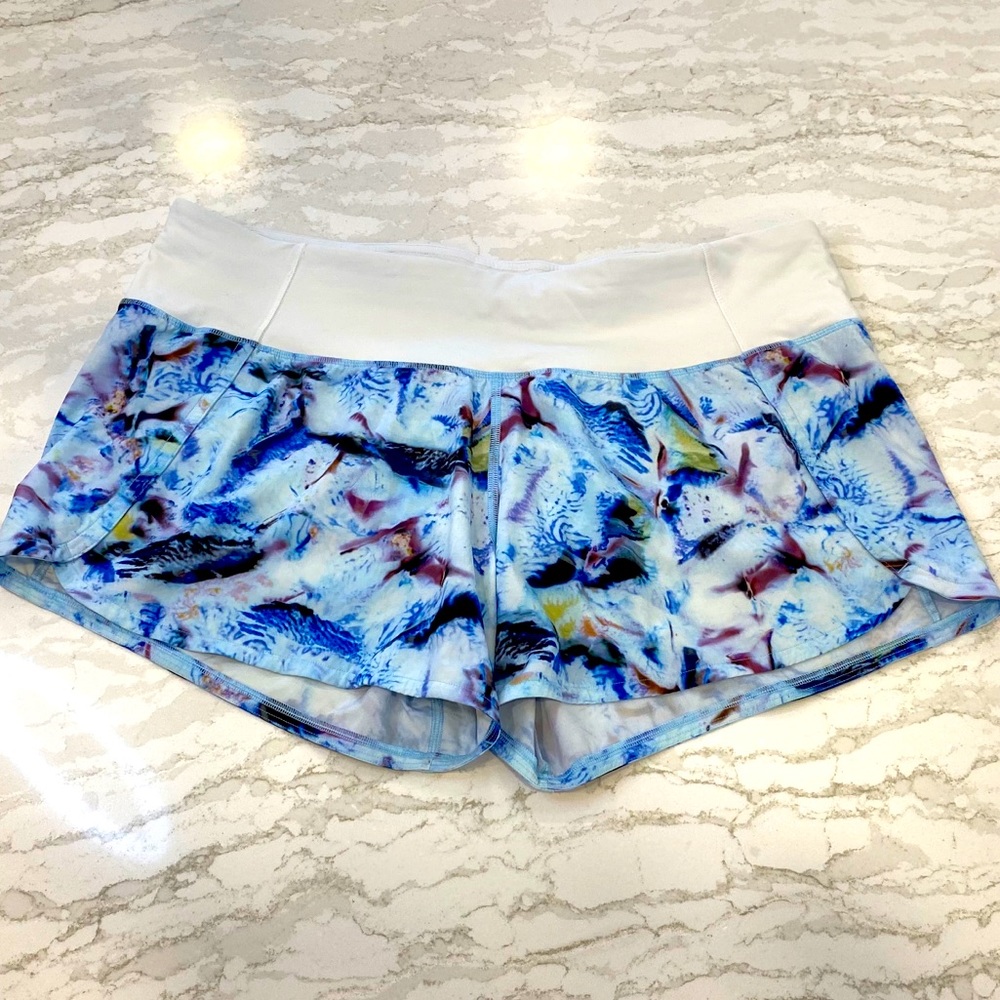 EUC Lululemon Speed Up Shorts - size 10 - blue/wht